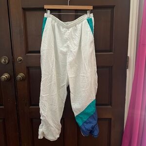 Vintage 80’s/ 90’s windbreaker pants size large